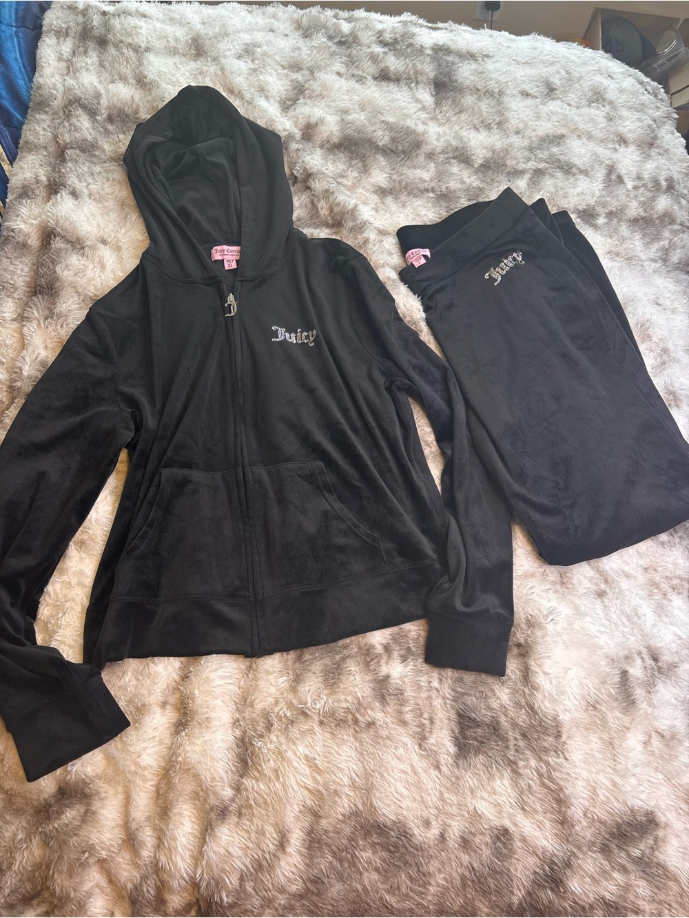 NWOT Juicy Couture Black Velour Zip Hoodie & Pants Set with Silver Logo